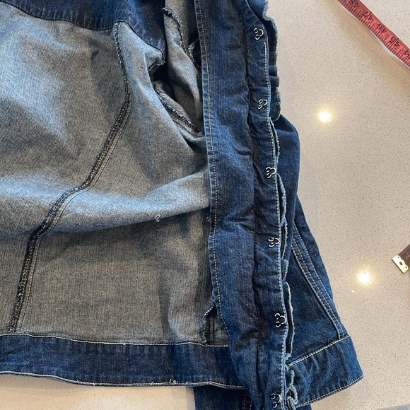 NorthStyle Women’s Denim Ruffle Jean Jacket Size 1X - Picture 9 of 13